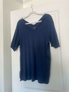 J. Jill Navy V-Neck Short Sleeve Top